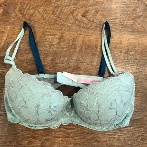 Victoria’s Secret Pink Date Bra size 34D Like New!